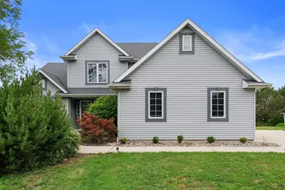 235 W Redding Cir, Belgium, WI 53004 - Photo 1