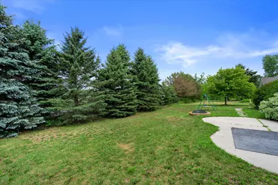 235 W Redding Cir, Belgium, WI 53004 - Photo 29
