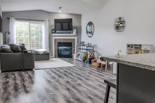 N17W26873 E Fieldhack Dr, Pewaukee, WI 53072 - Photo 1