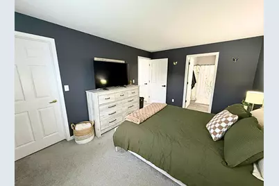 N17W26873 E Fieldhack Dr #G, Pewaukee, WI 53072 - Photo 5