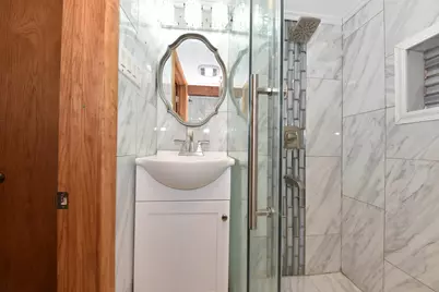 2127 N 122nd St, Wauwatosa, WI 53226 - Photo 33