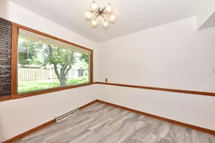 2127 N 122nd St, Wauwatosa, WI 53226 - Photo 13