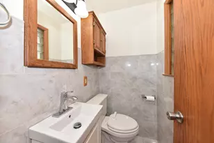 2127 N 122nd St, Wauwatosa, WI 53226 - Photo 17