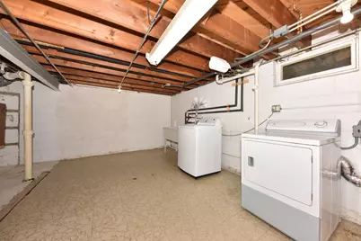 2127 N 122nd St, Wauwatosa, WI 53226 - Photo 37