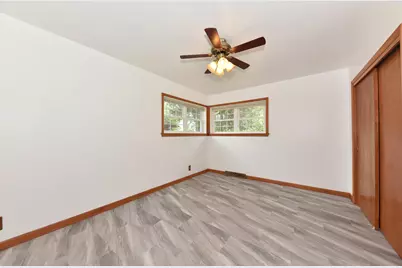 2127 N 122nd St, Wauwatosa, WI 53226 - Photo 23