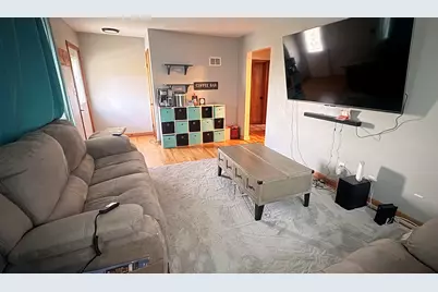 312  Washington Ave, Fredonia, WI 53021 - Photo 5