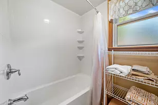1826 Dewitt Ct, Waukesha, WI 53186 - Photo 19
