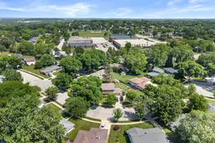 1826 Dewitt Ct, Waukesha, WI 53186 - Photo 33