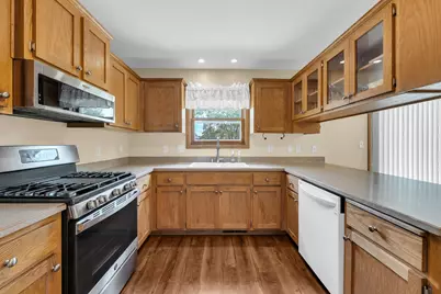 1047  27th Ct, Somers, WI 53140 - Photo 11