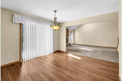 1047  27th Ct, Somers, WI 53140 - Photo 9