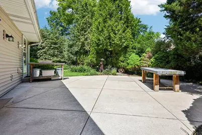 21700  Ann Rita Dr, Brookfield, WI 53045 - Photo 37