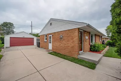 4423 S 61st St, Greenfield, WI 53220 - Photo 19