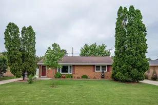 4423 S 61st St, Greenfield, WI 53220 - Photo 25