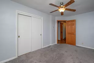 4423 S 61st St, Greenfield, WI 53220 - Photo 15
