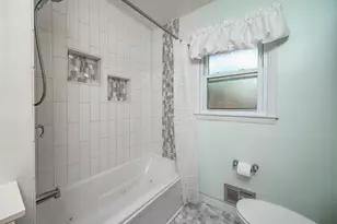 4423 S 61st St, Greenfield, WI 53220 - Photo 11