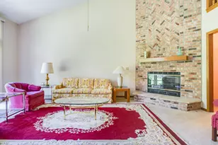 645 Willowick Ct, Brookfield, WI 53045 - Photo 9