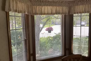 645 Willowick Ct, Brookfield, WI 53045 - Photo 11