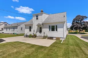 1709 Grand Ave, Manitowoc, WI 54220 - Photo 21