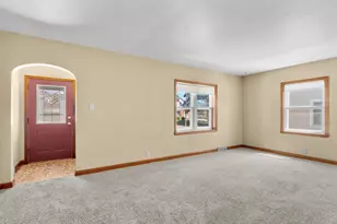 1709 Grand Ave, Manitowoc, WI 54220 - Photo 5