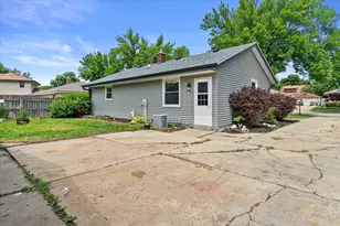 8359 N Celina St, Milwaukee, WI 53224 - Photo 25