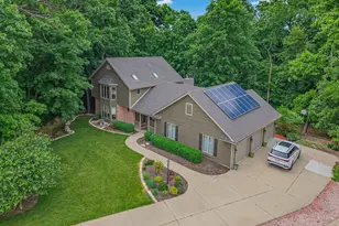 3532 S 121st Ct, Greenfield, WI 53228 - Photo 9