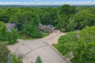 3532 S 121st Ct, Greenfield, WI 53228 - Photo 5