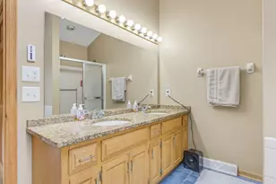 3532 S 121st Ct, Greenfield, WI 53228 - Photo 39