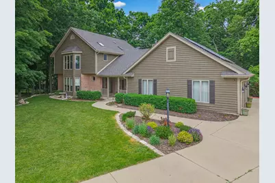 3532 S 121st Ct, Greenfield, WI 53228 - Photo 1