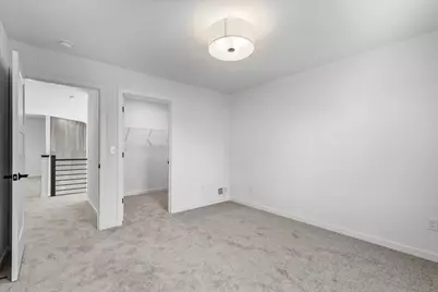 W251N2385  Valleyview Cir, Pewaukee, WI 53072 - Photo 21