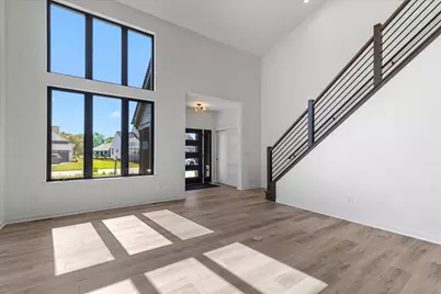 W251N2385  Valleyview Cir, Pewaukee, WI 53072 - Photo 11