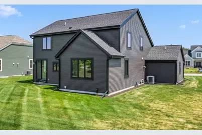 W251N2385  Valleyview Cir, Pewaukee, WI 53072 - Photo 31