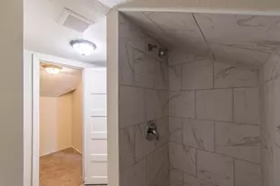 2222 N 51st St, Milwaukee, WI 53208 - Photo 21