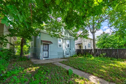 2222 N 51st St, Milwaukee, WI 53208 - Photo 25