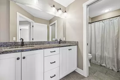 N66W15730  Fox Meadow Dr, Menomonee Falls, WI 53051 - Photo 37