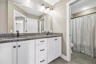 N66W15730 Fox Meadow Dr, Menomonee Falls, WI 53051 - Photo 37