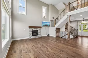 N66W15730 Fox Meadow Dr, Menomonee Falls, WI 53051 - Photo 9