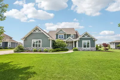 N66W15730  Fox Meadow Dr, Menomonee Falls, WI 53051 - Photo 47