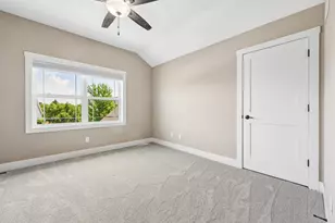 N66W15730 Fox Meadow Dr, Menomonee Falls, WI 53051 - Photo 29