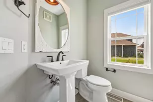 N66W15730 Fox Meadow Dr, Menomonee Falls, WI 53051 - Photo 39