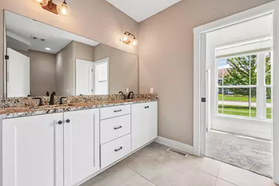 N66W15730  Fox Meadow Dr, Menomonee Falls, WI 53051 - Photo 27
