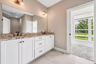 N66W15730 Fox Meadow Dr, Menomonee Falls, WI 53051 - Photo 27