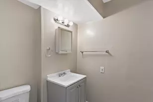 5676 N 43rd St, Milwaukee, WI 53209 - Photo 7