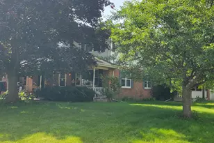 405 Foxmead Dr, Racine, WI 53185 - Photo 5