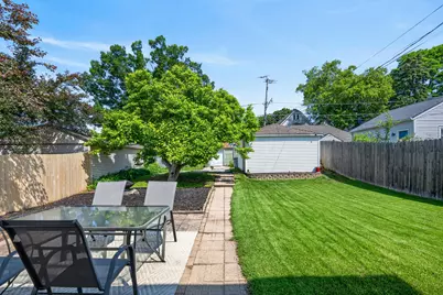 1826 E Fernwood Ave, Milwaukee, WI 53207 - Photo 3