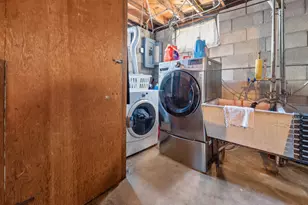 1826 E Fernwood Ave, Milwaukee, WI 53207 - Photo 11