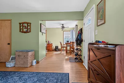 1826 E Fernwood Ave, Milwaukee, WI 53207 - Photo 9
