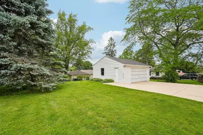 N92W16938  Roger Ave, Menomonee Falls, WI 53051 - Photo 27