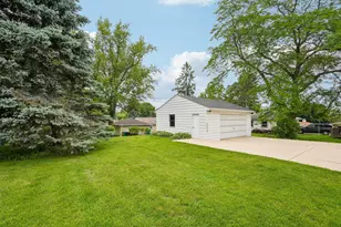 N92W16938 Roger Ave, Menomonee Falls, WI 53051 - Photo 27