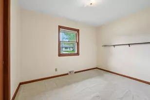 N92W16938 Roger Ave, Menomonee Falls, WI 53051 - Photo 17