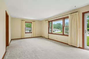N92W16938 Roger Ave, Menomonee Falls, WI 53051 - Photo 3